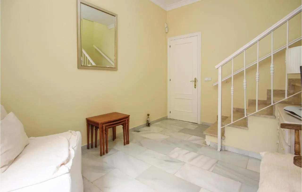 Gorgeous Apartment In Urb El Chaparral With Wifi 라칼라데미야스
